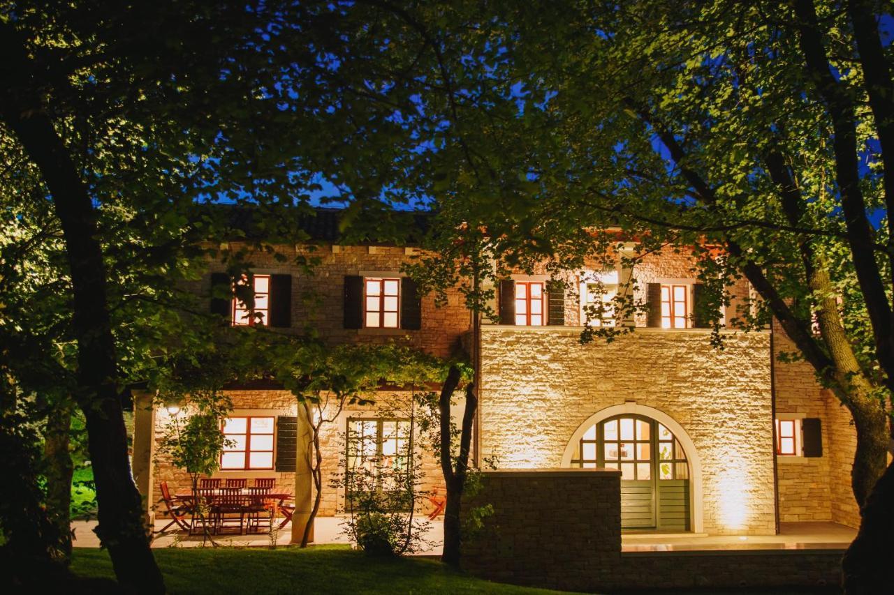 Villa Kringa Tinjan Exteriér fotografie